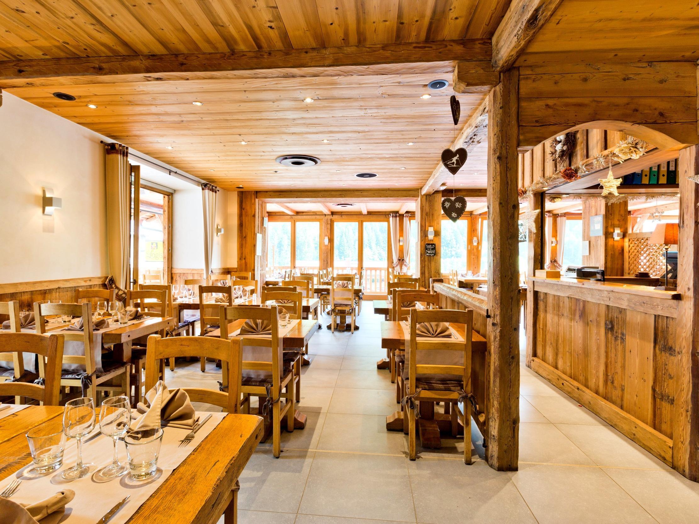 Logis La Croix-Saint-Maurice Le Grand-Bornand Exterior foto