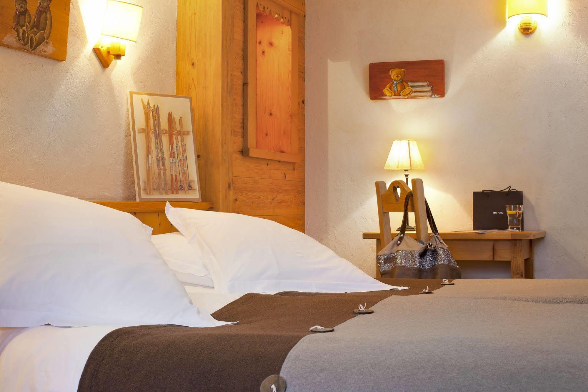 Logis La Croix-Saint-Maurice Le Grand-Bornand Exterior foto